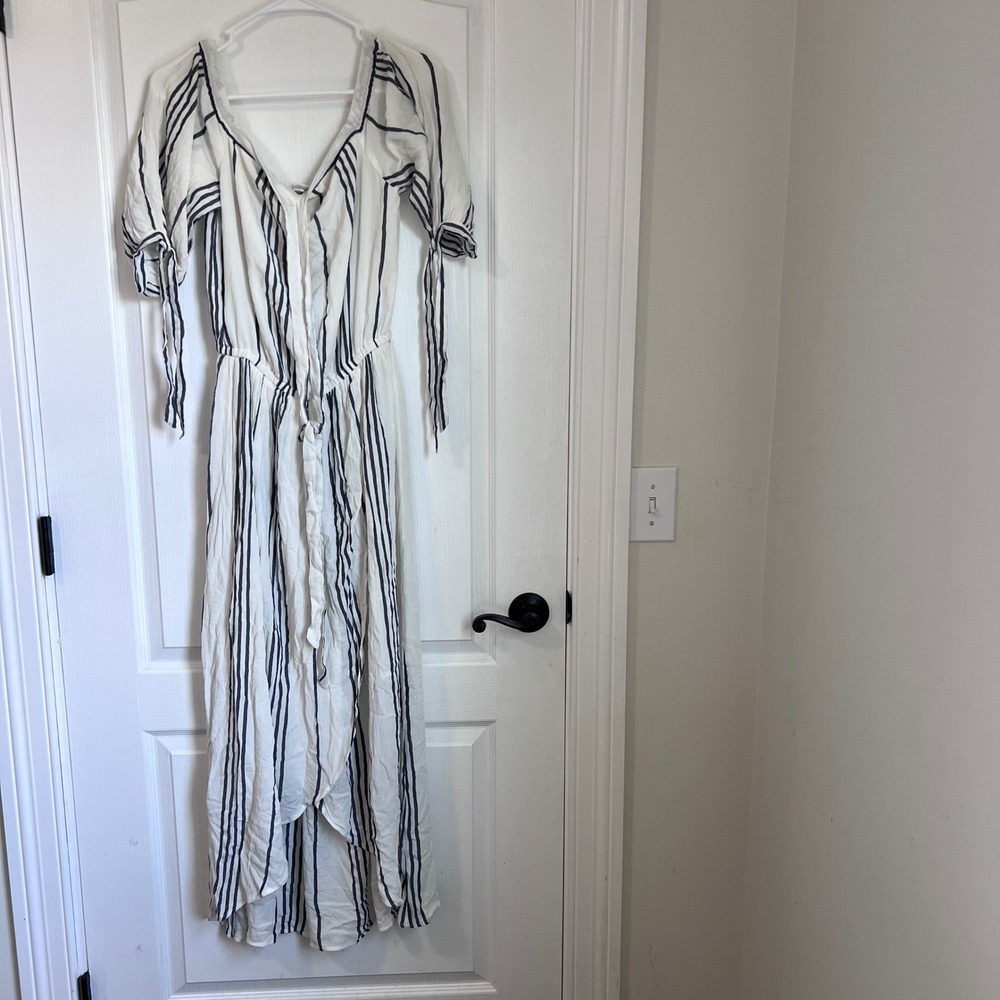 American Eagle Striped Off-Shoulder Maxi Dress White Navy Blue Size Medium NWOT